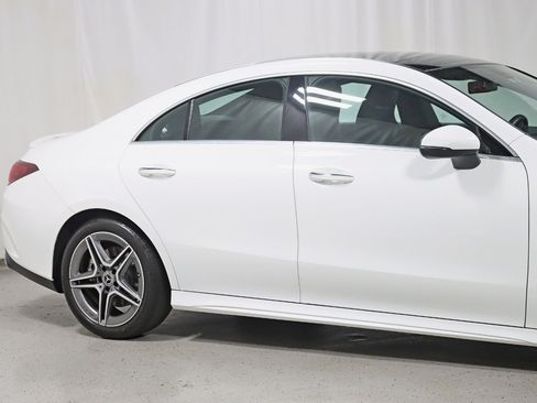 Used 2022 Mercedes-Benz CLA 250 4MATIC image 3