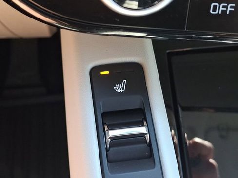 Certified 2025 Kia Telluride S AWD/4WD image 25