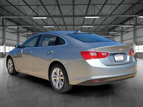 Used 2024 Chevrolet Malibu LT image 3