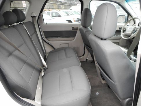 Used 2009 Ford Escape 4WD Hybrid image 25