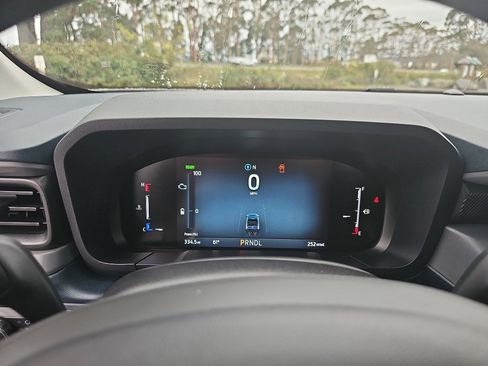 New 2025 Ford Maverick XL image 38