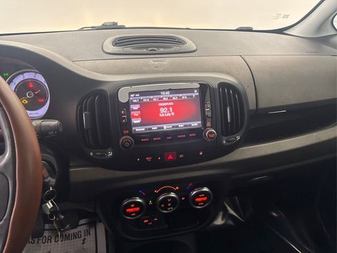 Used 2014 FIAT 500L Trekking w/ Popular Equipment Group image 36