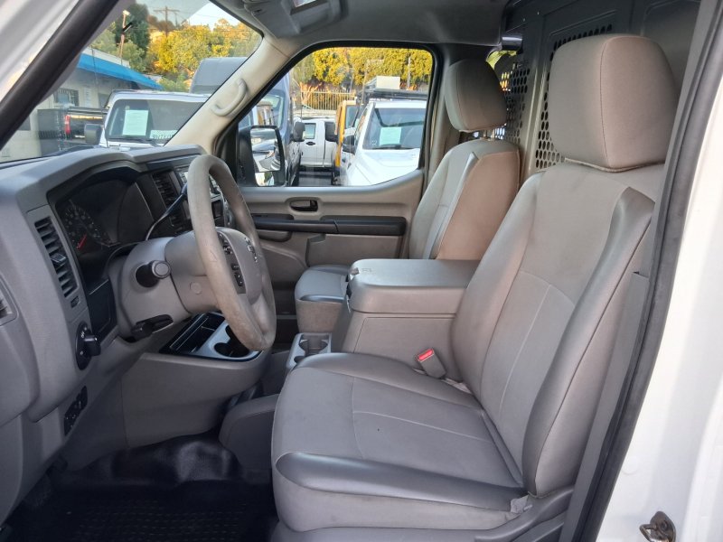 Used 2016 Nissan NV 2500 SV w/ Technology Package RWD image 8