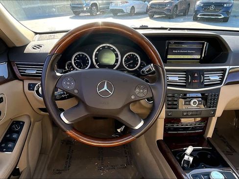 Used 2011 Mercedes-Benz E 350 Sedan image 5