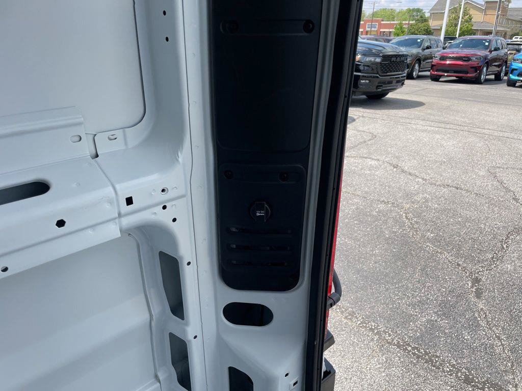 New 2026 RAM ProMaster 2500 w/ Premium Convenience Group FWD image 36