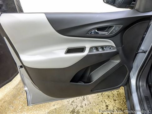 Used 2024 Chevrolet Equinox LS w/ Sport Edition FWD image 18