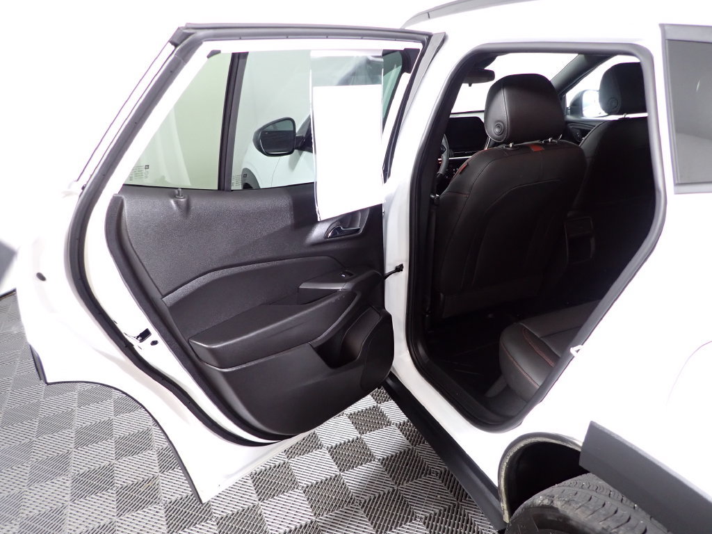 Used 2026 Chevrolet Trax RS w/ Driver Confidence Package FWD image 29