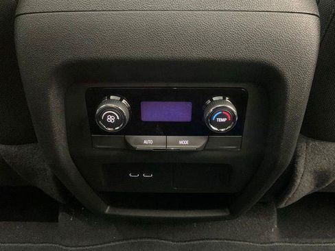 New 2026 Chevrolet Traverse LT w/ Sun and Wheel Package FWD image 27