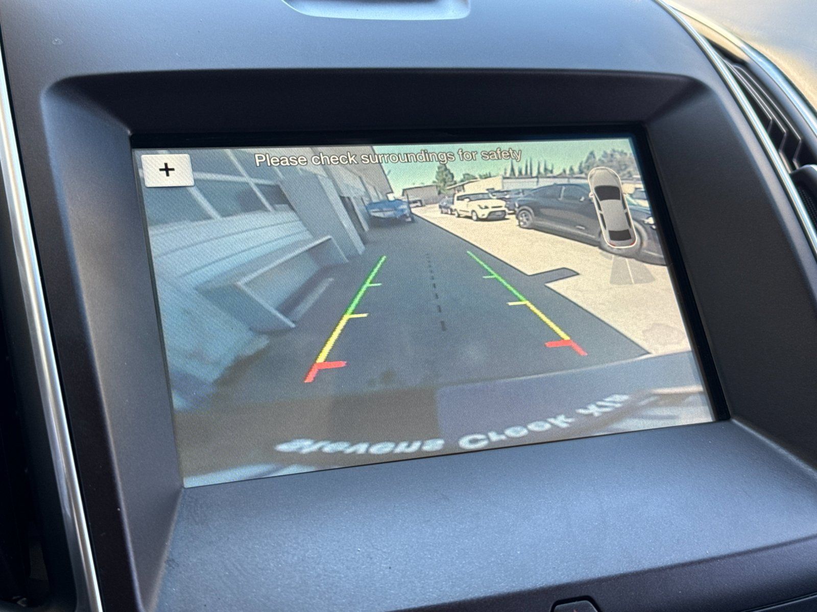 Used 2017 Ford Edge Titanium FWD image 18