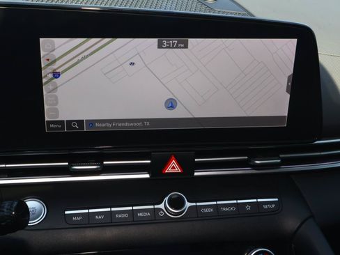 Used 2025 Hyundai Elantra SEL FWD image 25