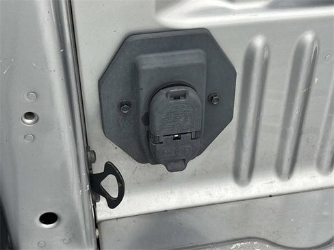 Used 2020 Ford F250 Lariat w/ Chrome Package image 14