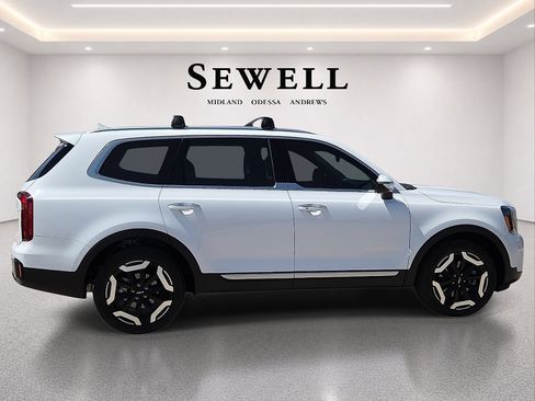 Used 2024 Kia Telluride S w/ S Sunroof Package FWD image 5