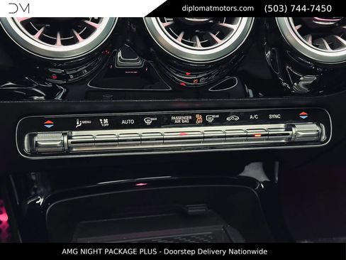 Used 2025 Mercedes-Benz CLA 35 AMG 4MATIC image 38