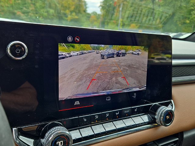 Used 2024 GMC Canyon AT4 w/ Canyon Safety Plus Package AWD/4WD image 12