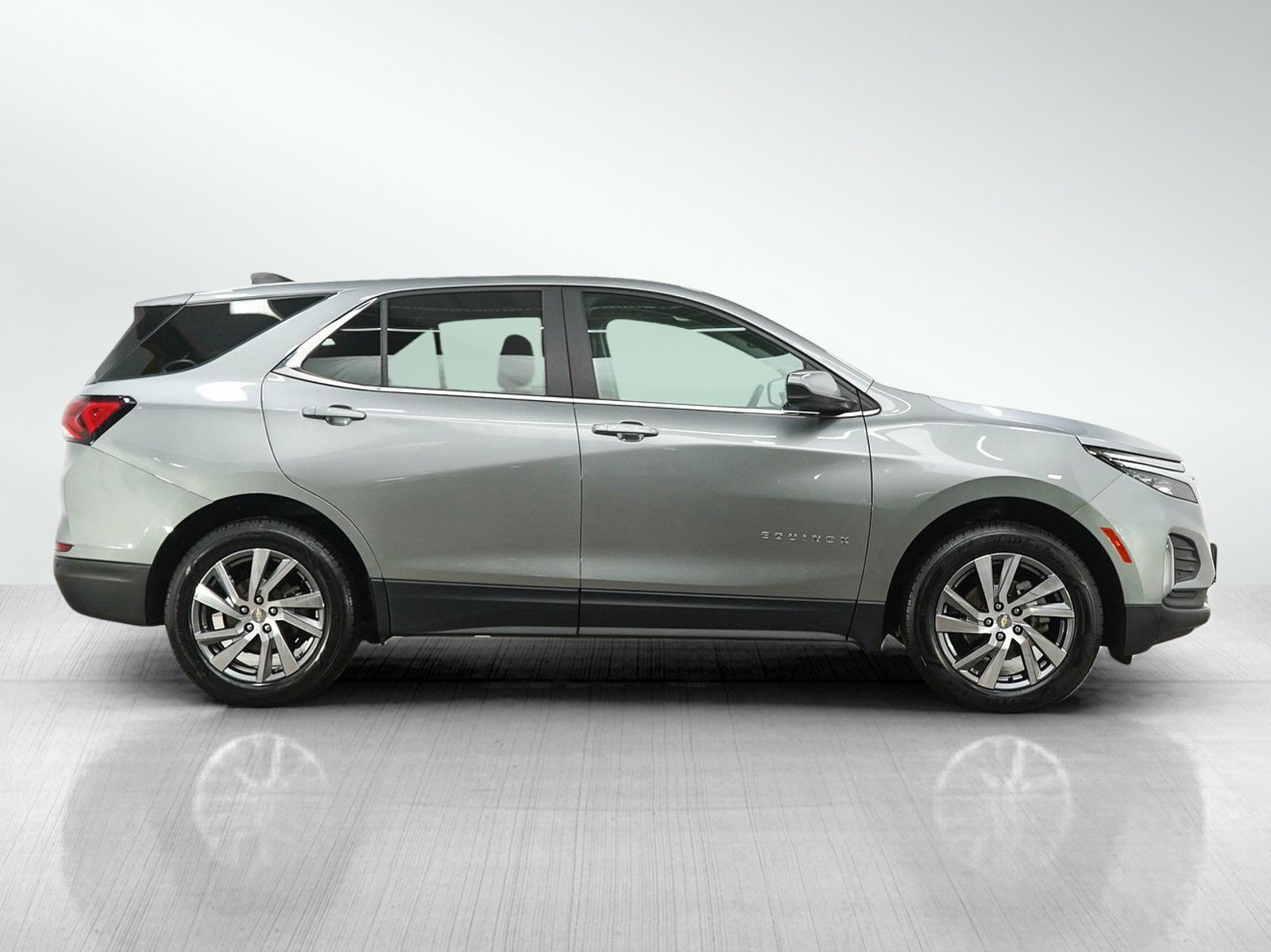 Used 2023 Chevrolet Equinox LT AWD/4WD image 6