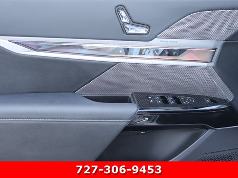 Used 2026 BMW 750e xDrive w/ Luxury Rear Seating Package AWD/4WD image 14