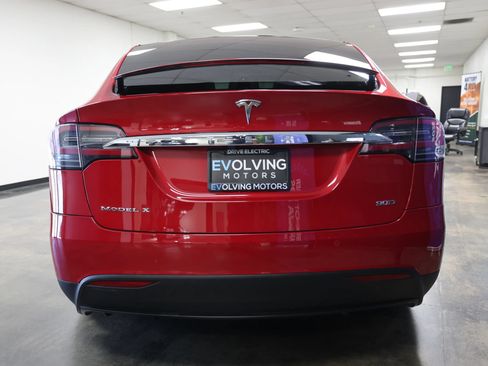 Used 2016 Tesla Model X 90D AWD/4WD image 8
