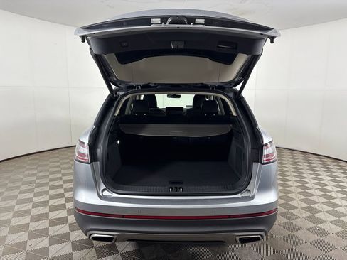 Used 2022 Lincoln Nautilus Reserve w/ Luxury Package FWD image 26