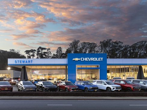 Used 2023 Chevrolet Equinox Premier image 29