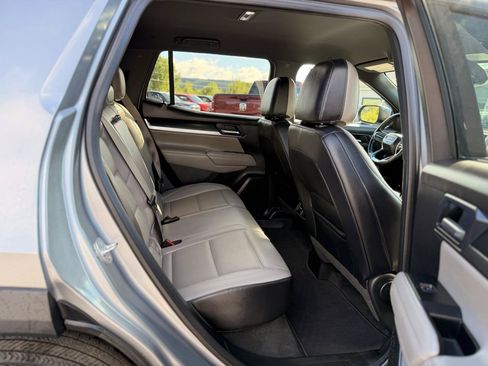 Used 2026 GMC Terrain Elevation w/ Elevation Premium Package AWD/4WD image 16