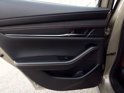 New 2025 MAZDA MAZDA3 s image 30