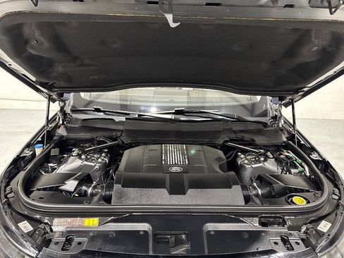 Used 2018 Land Rover Discovery HSE image 13