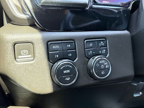 Used 2024 Chevrolet Silverado 3500 LT w/ Convenience Package AWD/4WD image 25