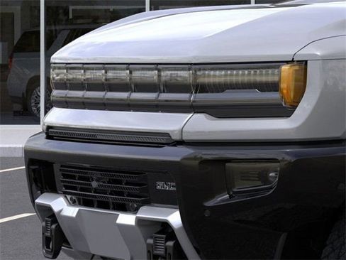 New 2025 GMC Hummer EV 2X AWD/4WD image 13