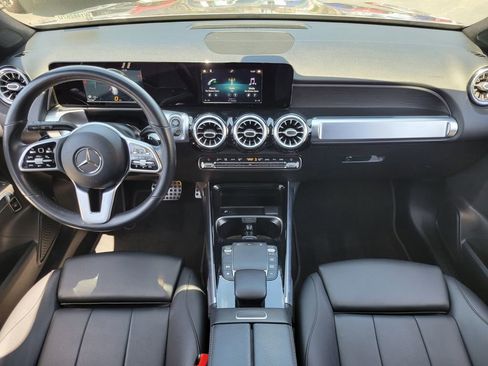 Used 2021 Mercedes-Benz GLB 250 image 9