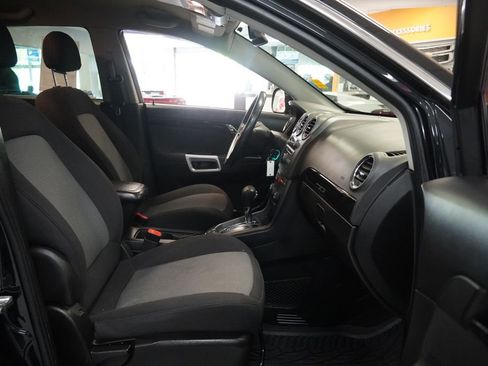 Used 2014 Chevrolet Captiva Sport LT FWD image 19
