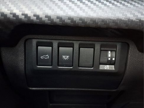 Used 2025 Subaru Ascent Premium AWD/4WD image 19