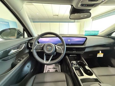 New 2025 Buick Envision Preferred image 3
