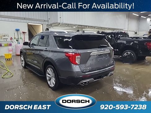 Certified 2024 Ford Explorer Platinum w/ Technology Package AWD/4WD image 3