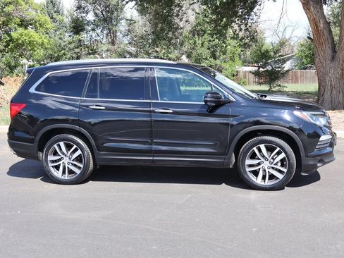 Used 2016 Honda Pilot Touring image 3