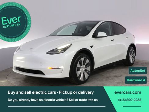 Used 2024 Tesla Model Y Long Range AWD/4WD image 1