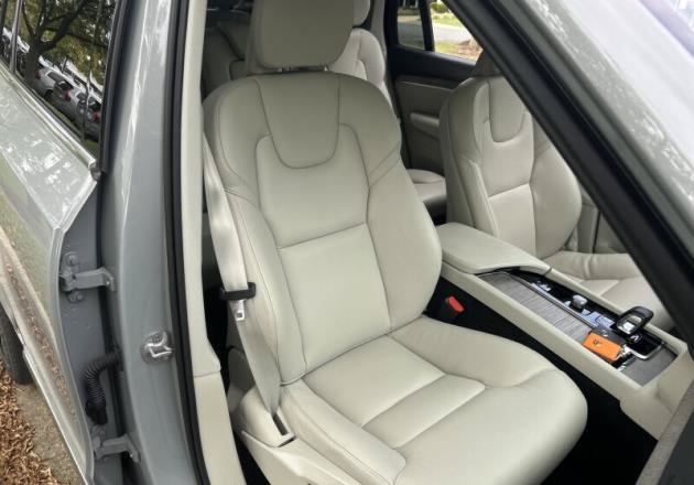 Used 2024 Volvo XC90 T8 Plus AWD/4WD image 6