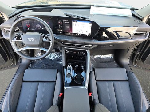 New 2025 Audi Q5 2.0T Premium Plus image 35