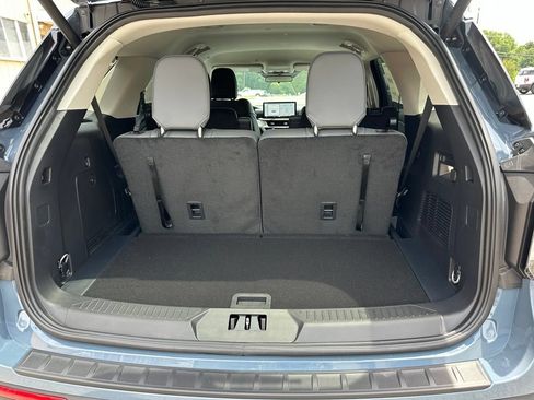 New 2026 Ford Explorer Active w/ Active Comfort Package RWD image 41