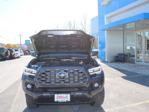 Used 2023 Toyota Tacoma TRD Sport image 24