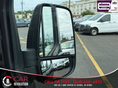 Used 2023 Ford Transit 350 XLT RWD image 38