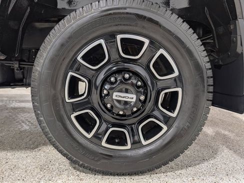 Used 2025 Ford F250 Platinum image 13