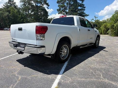 Used 2010 Toyota Tundra 2WD Double Cab w/ Tow Pkg image 6