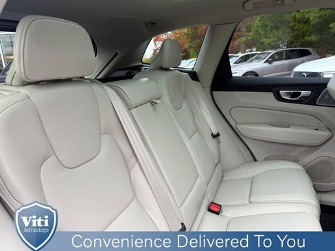 Certified 2023 Volvo XC60 B5 Ultimate image 28