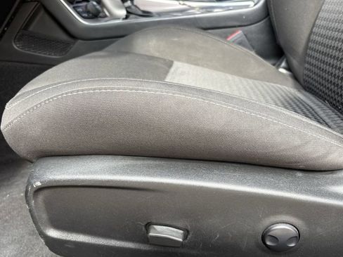Used 2022 Dodge Challenger GT RWD image 13