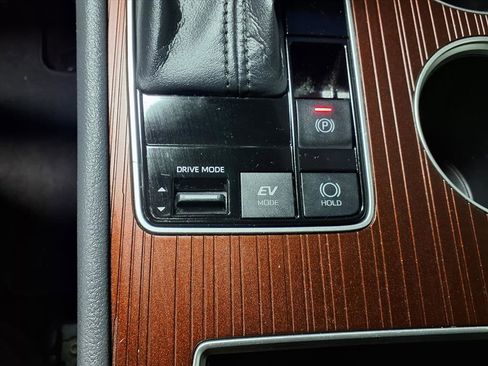 Certified 2021 Toyota Sienna XLE image 17