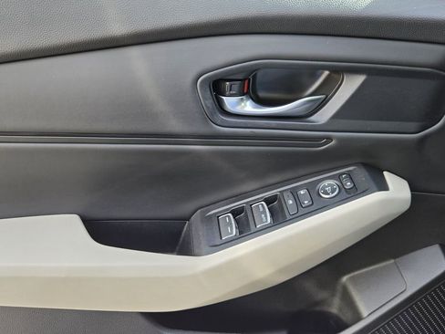 Used 2024 Honda Accord EX image 25