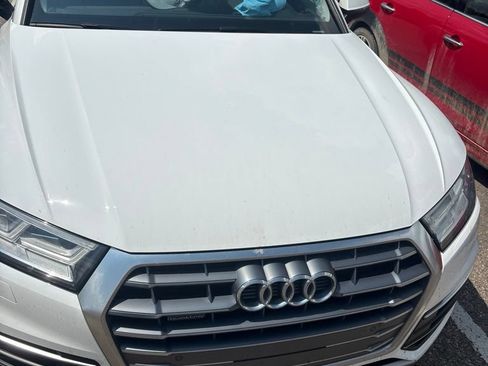 Used 2020 Audi Q5 2.0T Premium Plus w/ Premium Plus Package AWD/4WD image 3