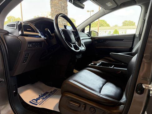 Used 2018 Honda Odyssey Elite image 13
