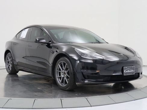 Used 2023 Tesla Model 3 Standard Range RWD image 7