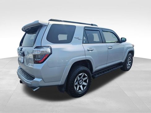 Used 2019 Toyota 4Runner TRD Off-Road AWD/4WD image 5